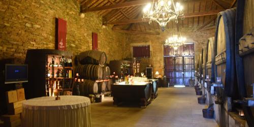 Almo&ccedil;o ou jantar tradicional na Quinta da Avessada