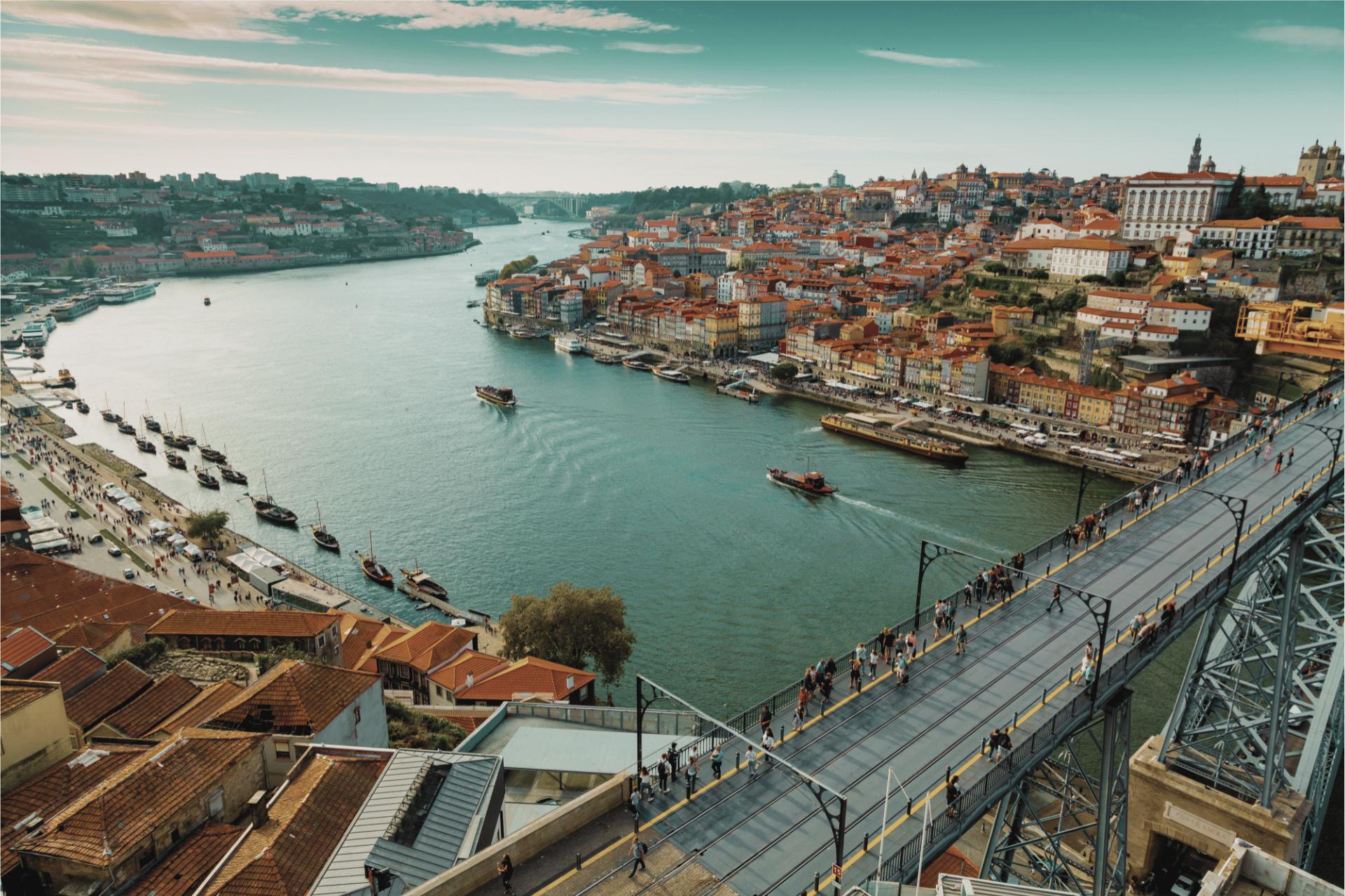 6 Bridges Cruise with visit to the cellars, Wine Tasting and Fado - 5